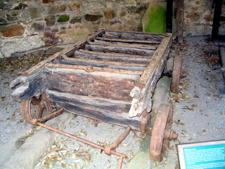 2005-05-30-14-11-43_gardens_lustleigh_higher_knowle-001_gardens_lustleigh_higher_knowle.jpg  gardens_lustleigh_higher_knowle 