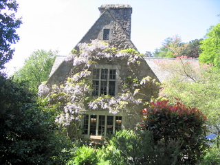 2005-05-30-15-06-08_gardens_lustleigh_higher_knowle-008_gardens_lustleigh_higher_knowle.jpg  gardens_lustleigh_higher_knowle 