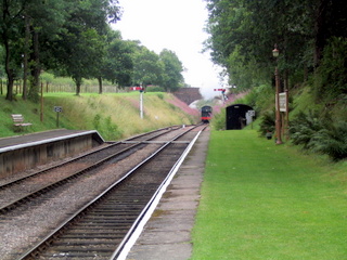 2005-08-03-10-44-19_west_quantocks_aug_05-002_quantocks_train.jpg  quantocks_train 