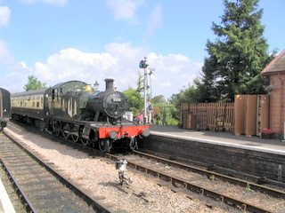 2005-08-03-11-08-31_west_quantocks_aug_05-004_quantocks_train.jpg  quantocks_train 