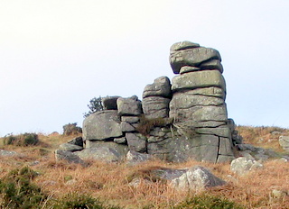 2006-01-30-15-44-31_north_bovey_easdon_tor-012_mortonhampstead_easdon_castle.jpg 2006-01-30-15-44-31_north_bovey_easdon_tor-012_mortonhampstead_easdon_castle.jpg mortonhampstead_easdon_castle