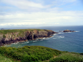 2006-06-19-16-37-18_pembroke_june_2006-202_pembroke_coast_st_davids_newgale.jpg  pembroke_coast_st_davids_newgale 