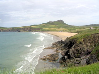 2006-06-20-11-18-31_pembroke_june_2006-213_pembroke_coast_whitesands_bay_st_davids.jpg  pembroke_coast_whitesands_bay_st_davids 