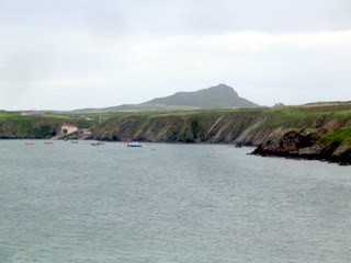 2006-06-20-12-22-28_pembroke_june_2006-222_pembroke_coast_whitesands_bay_st_davids.jpg  pembroke_coast_whitesands_bay_st_davids 