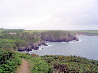 2006-06-20-13-26-49_pembroke_june_2006-226_pembroke_coast_whitesands_bay_st_davids.jpg  pembroke_coast_whitesands_bay_st_davids 