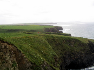 2006-06-21-16-06-01_pembroke_june_2006-096_pembroke_coast_newgale_broad_haven.jpg  pembroke_coast_newgale_broad_haven 