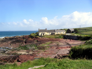 2006-06-22-10-17-40_pembroke_june_2006-102_pembroke_coast_st_brides_marloes_dale.jpg  pembroke_coast_st_brides_marloes_dale 