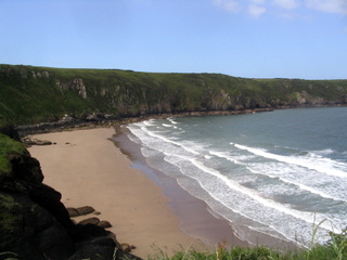 2006-06-22-11-10-37_pembroke_june_2006-116_pembroke_coast_st_brides_marloes_dale.jpg  pembroke_coast_st_brides_marloes_dale 