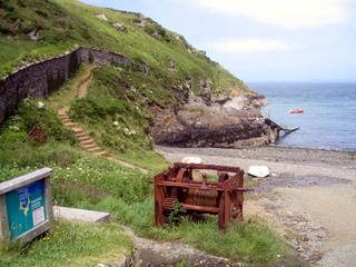 2006-06-22-12-15-45_pembroke_june_2006-121_pembroke_coast_st_brides_marloes_dale.jpg  pembroke_coast_st_brides_marloes_dale 