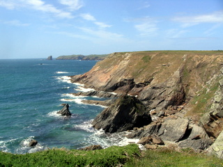 2006-06-22-13-04-17_pembroke_june_2006-130_pembroke_coast_st_brides_marloes_dale.jpg  pembroke_coast_st_brides_marloes_dale 