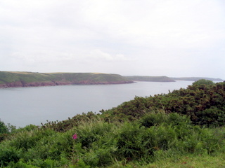 2006-06-23-14-36-59_pembroke_june_2006-026_pembroke_coast_bosherston_manorbier.jpg  pembroke_coast_bosherston_manorbier 