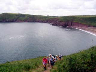 2006-06-23-16-06-50_pembroke_june_2006-032_pembroke_coast_bosherston_manorbier.jpg  pembroke_coast_bosherston_manorbier 