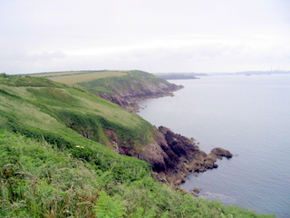 2006-06-24-11-14-15_pembroke_june_2006-046_pembroke_coast_dale_milford_haven.jpg  pembroke_coast_dale_milford_haven 