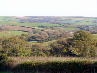2006-11-01-14-44-42_p1000289_east_allington_millcombe_hutcherleigh.jpg  east_allington_millcombe_hutcherleigh 