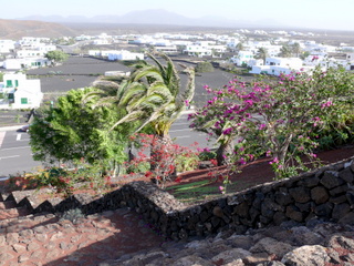 2006-11-10-10-55-30_p1000486_lanzarote_yaiza.jpg 2006-11-10-10-55-30_p1000486_lanzarote_yaiza.jpg Lanzarote_Yaiza
