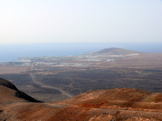 2006-11-14-13-47-18_p1000821_lanzarote_femes_circular_walk.jpg  Lanzarote_Femes_circular_walk 