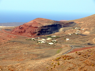 2006-11-14-13-51-32_p1000824_lanzarote_femes_circular_walk.jpg  Lanzarote_Femes_circular_walk 