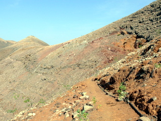 2006-11-14-14-03-33_p1000827_lanzarote_femes_circular_walk.jpg  Lanzarote_Femes_circular_walk 
