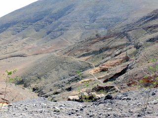 2006-11-14-14-23-26_p1000842_lanzarote_femes_circular_walk.jpg  Lanzarote_Femes_circular_walk 