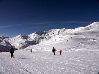 2010-01-05-13-26-03_p1010080_austria_zell_am_ziller_zillertal_arena_gerlos_konigsleiten_2010-01-05.jpg 2010-01-05-13-26-03_p1010080_austria_zell_am_ziller_zillertal_arena_gerlos_konigsleiten_2010-01-05.jpg Austria_Zell_am_Ziller_Zillertal_Arena_Gerlos_Konigsleiten_2010-01-05