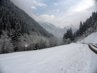 2010-01-08-10-14-19_p1010206_austria_mayrhofen_zillergrund_path_walking_2010-01-08.jpg  Austria_Mayrhofen_Zillergrund_Path_walking_2010-01-08 