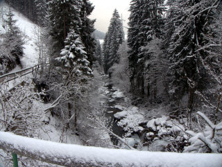 2010-01-08-12-52-31_p1010213_austria_mayrhofen_zillergrund_path_walking_2010-01-08.jpg  Austria_Mayrhofen_Zillergrund_Path_walking_2010-01-08 